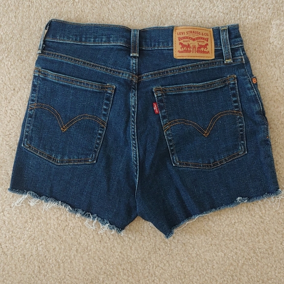 Levi's Jean Shorts - Picture 2 of 4